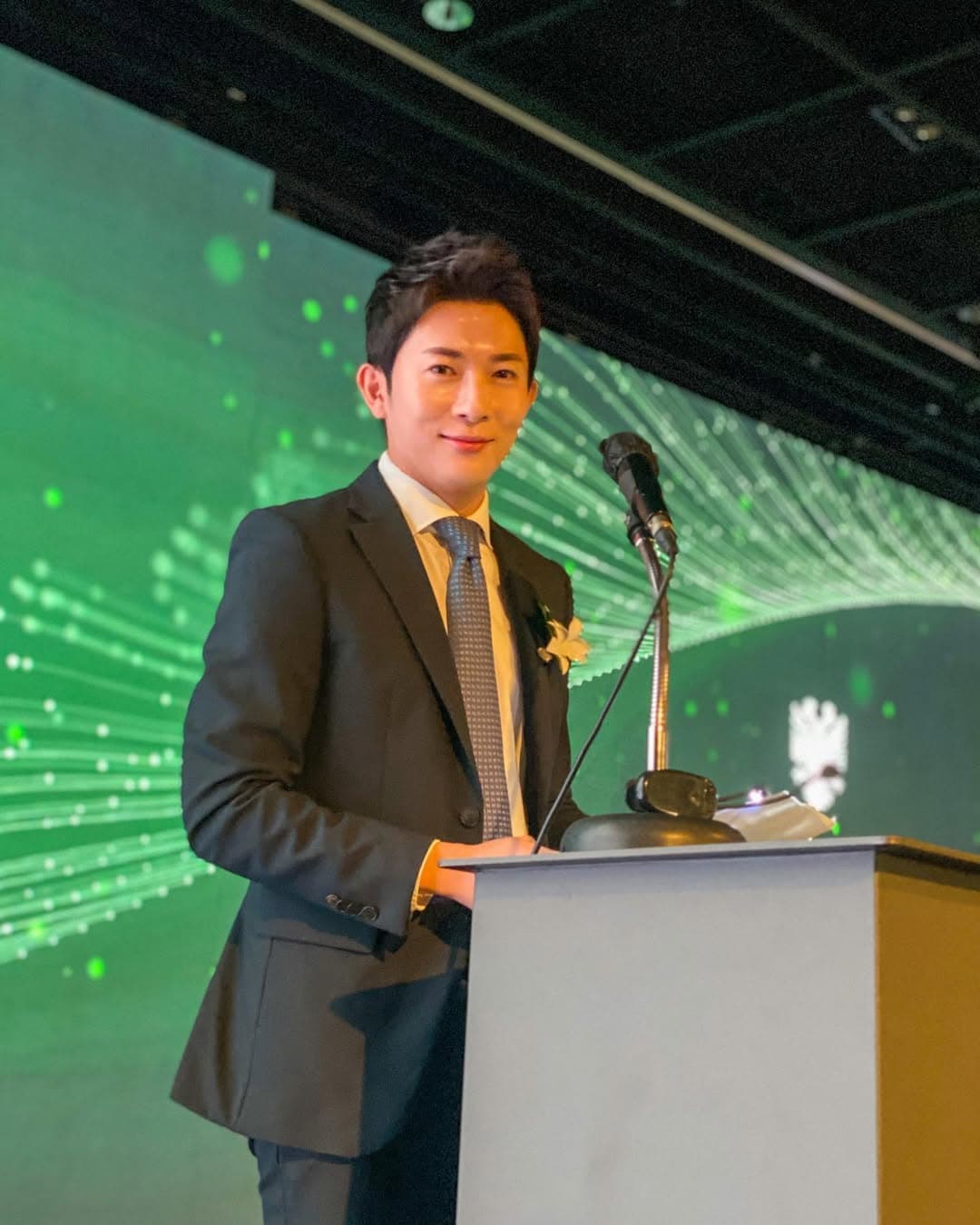  Lee  - Vision & Leadership